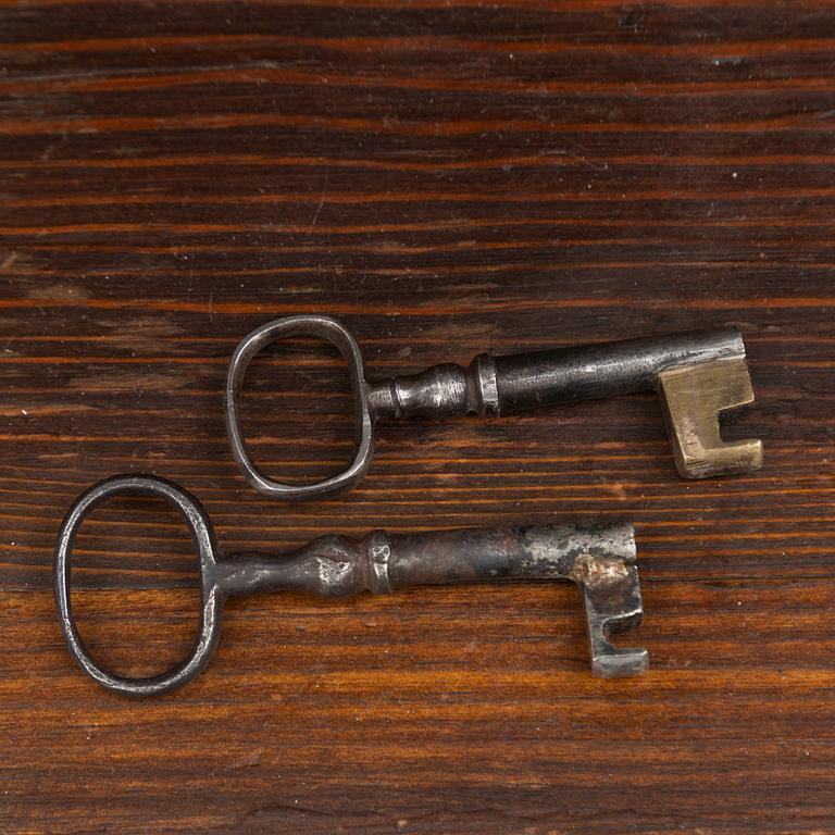 A cabinet, second half of the 18th century.