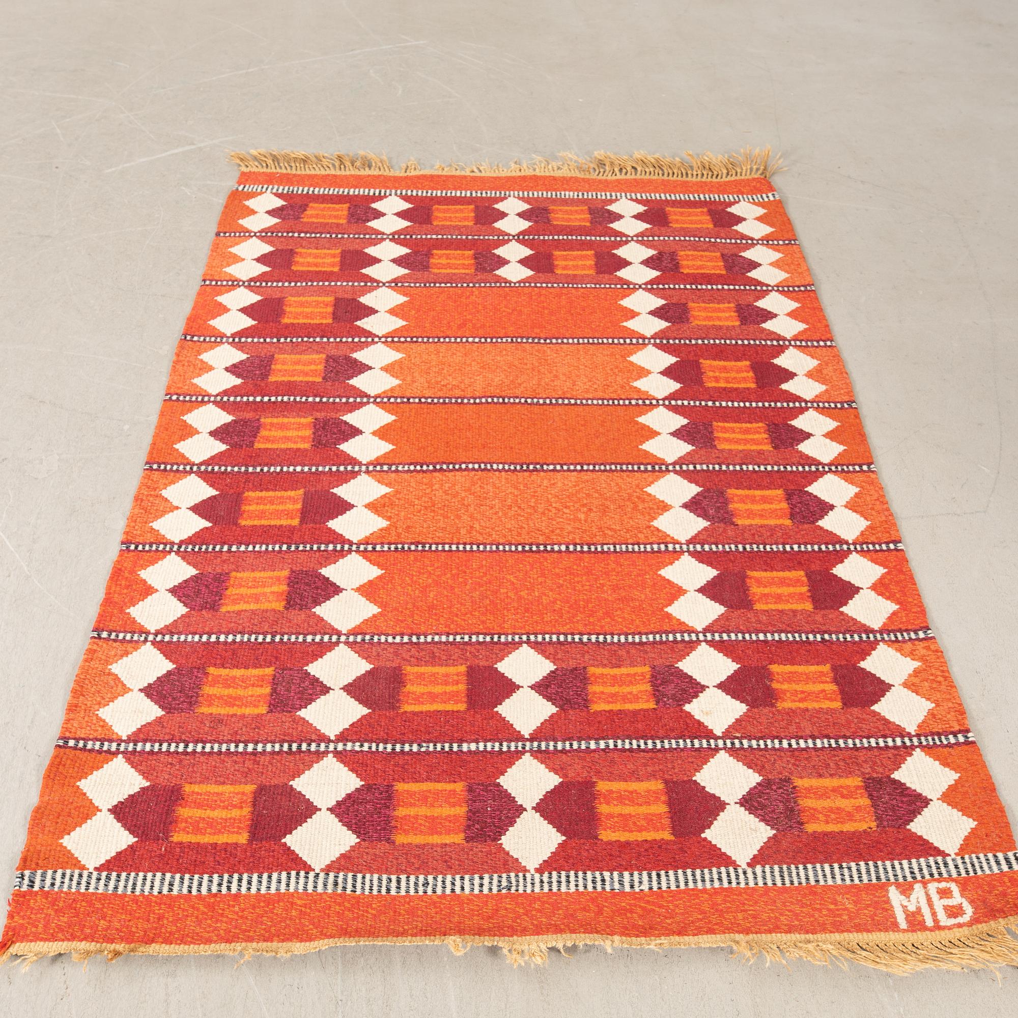 Matta rölakan signerad MB ca 196x136 cm.