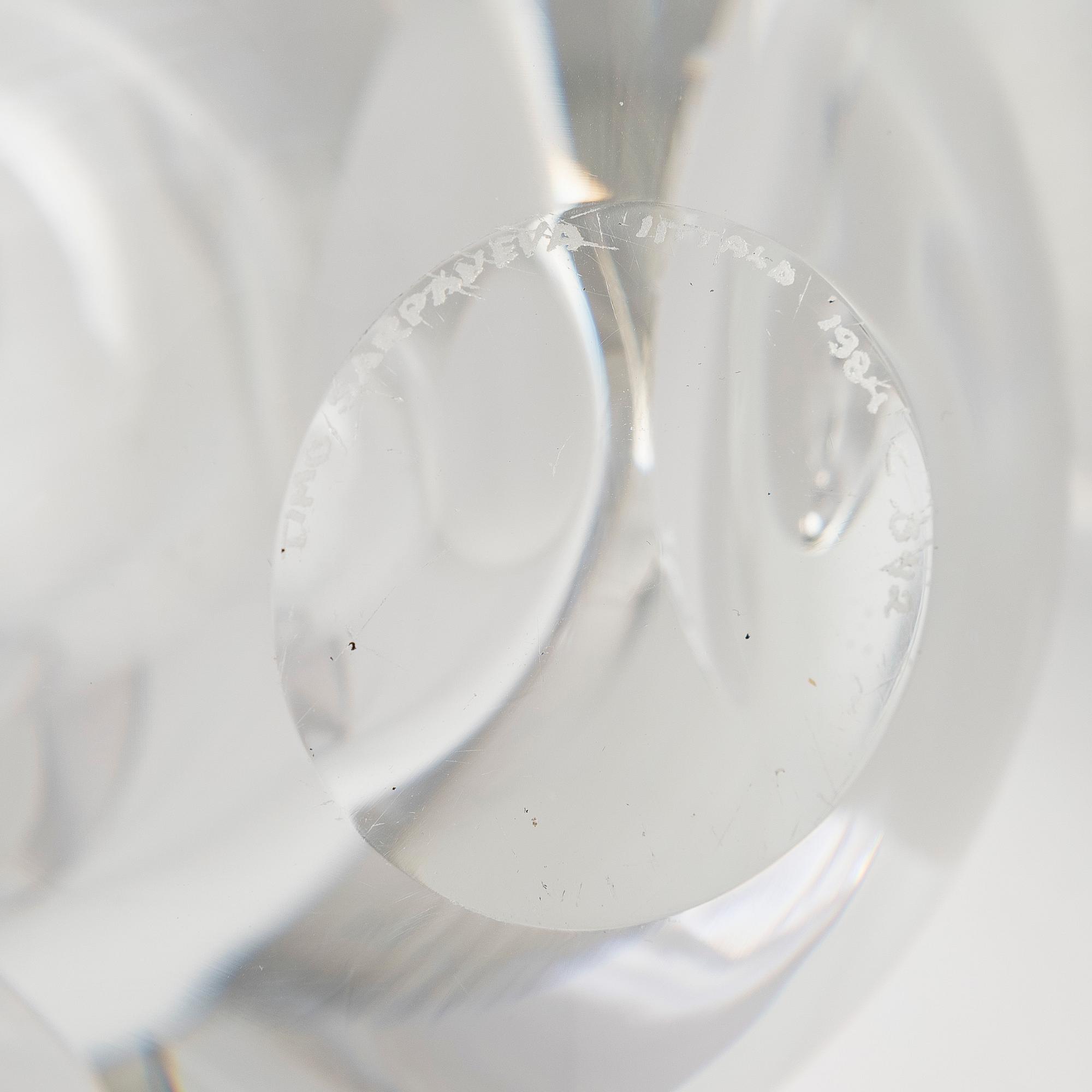 Timo Sarpaneva, a 'Claritas' glass sculpture signed Timo Sarpaneva Iittala 1984 C342.