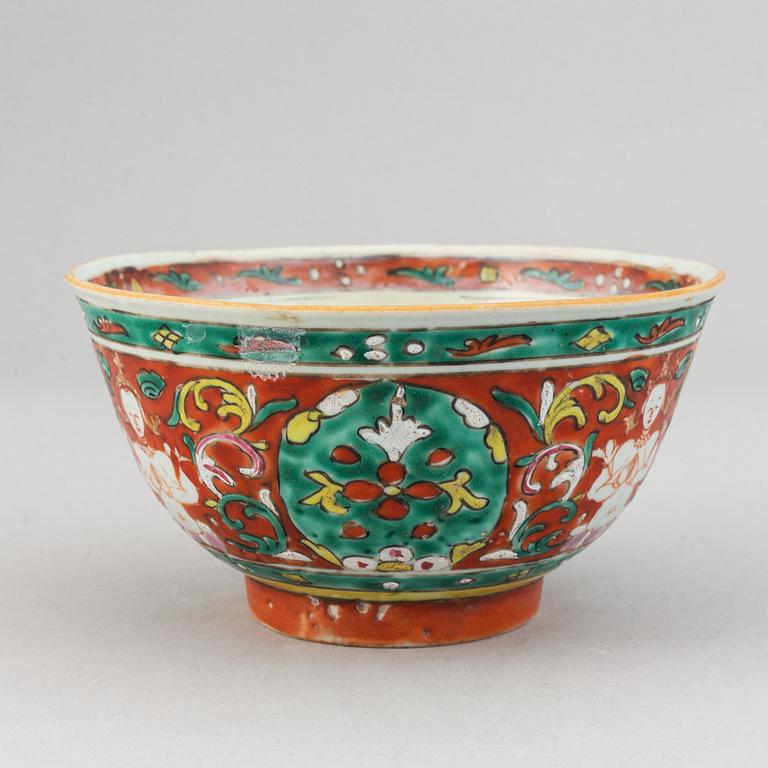 A group of bowls, a Chinese bowl for the persian market and 2 Thai Bencharong bowls, 19th Century.