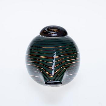 FIGURIN, glas, signerad O. Toikka Nuutajärvi. Formgiven 1992.
