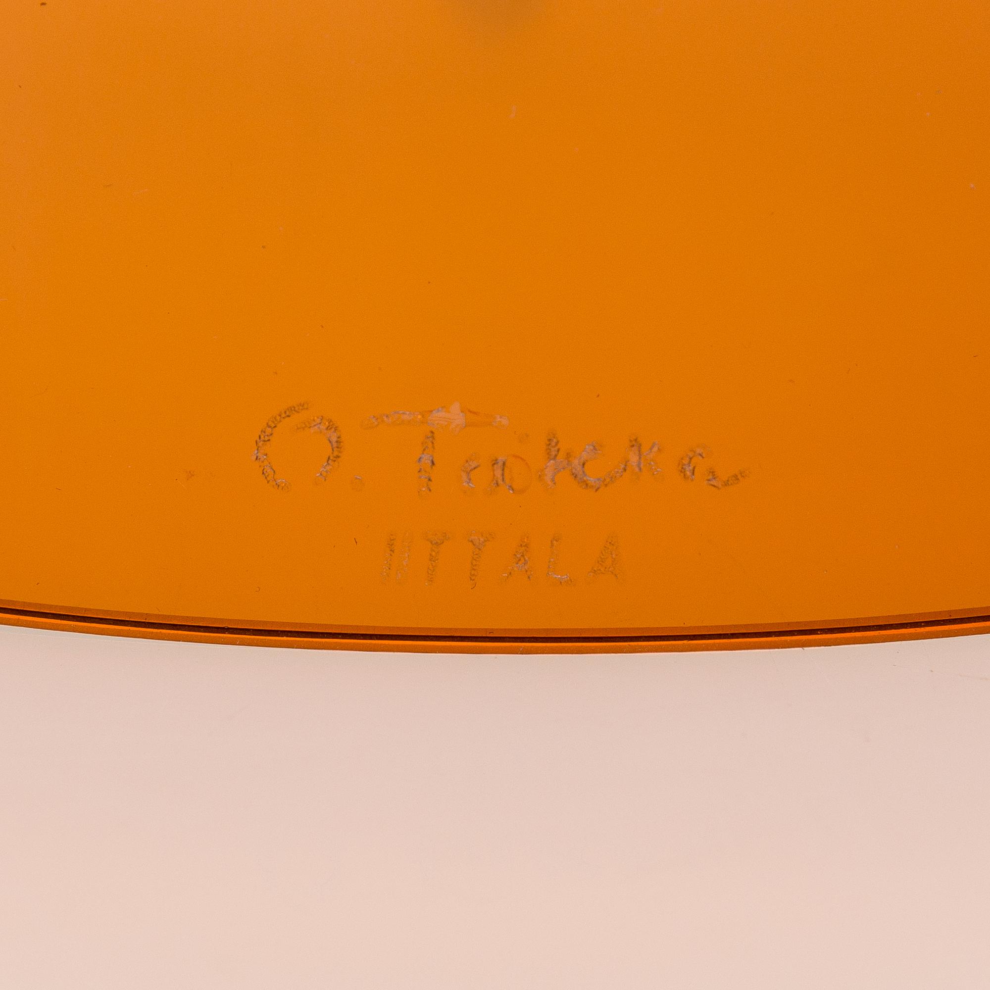 Oiva Toikka, a glass bird. Signed O Toikk Iittala.