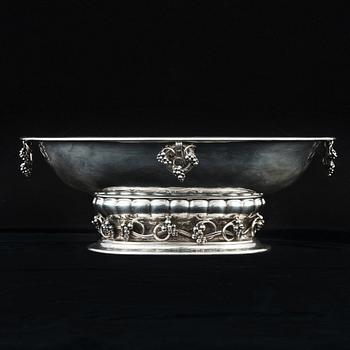 Georg Jensen, an 830/1000 silver centerpiece with grapes, Copenhagen 1919, design nr 296, also designed in 1919.