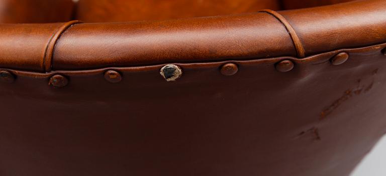 FÅTÖLJER, 1 par, 1900-talets första hälft.