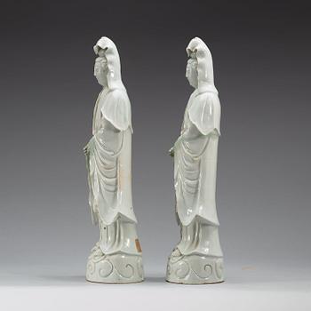 A pair of blanc de chine Guanyins, Qing dynasty, 19th Century.