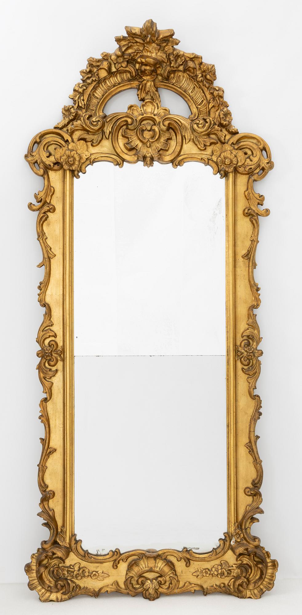 Mirror, Rococo style, second half of the 19th century.