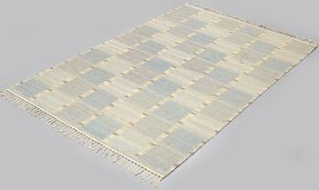 Barbro Nilsson, matto, "Falurutan, lättblå III", flat weave, ca 257 x 170 cm, signed AB MMF BN.