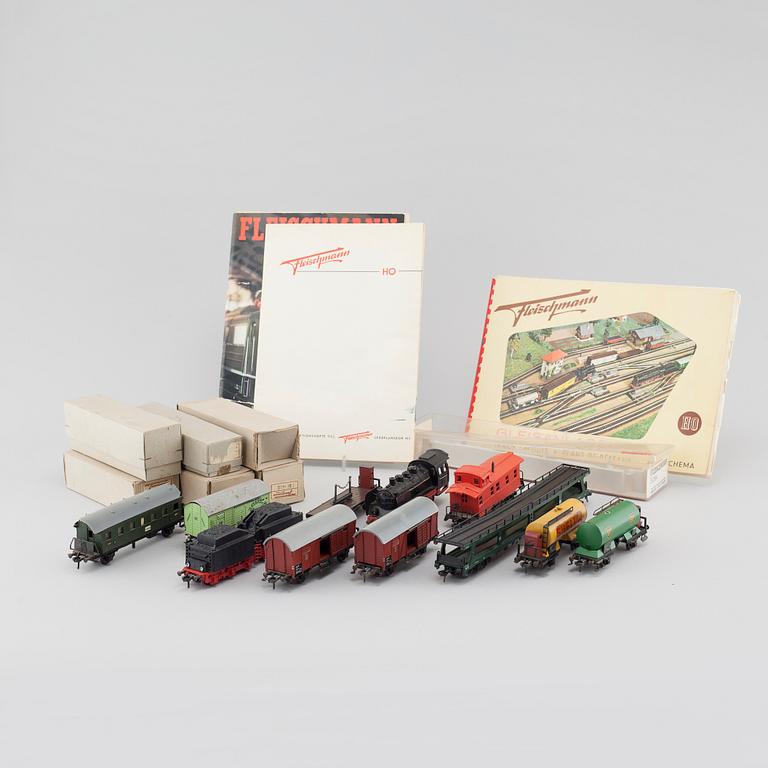 A collection of mainly Fleischmann toy trains, 12 pieces from the second half of the 20th century.