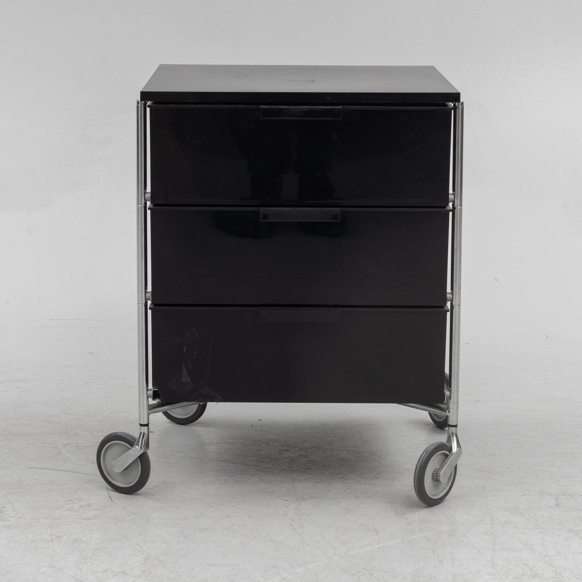 Antonio Citterio & Oliver Löw, Hurts/sideboard, "Mobil" for Kartell.