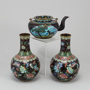 A group of three Chinese 
cloisonne vases and teapot with cover, 20th century.