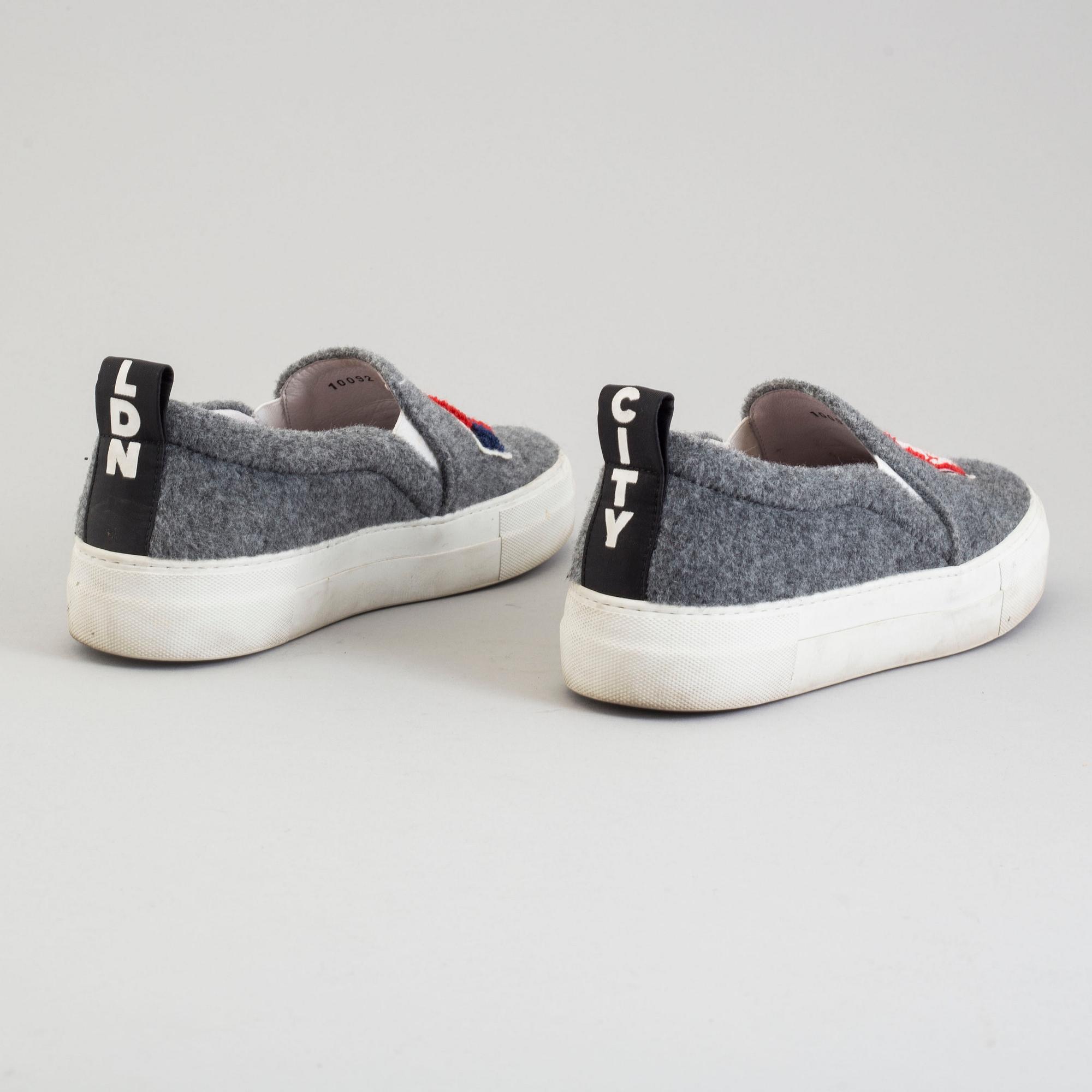 a pair of Joshua Sanders shoes, size 39.