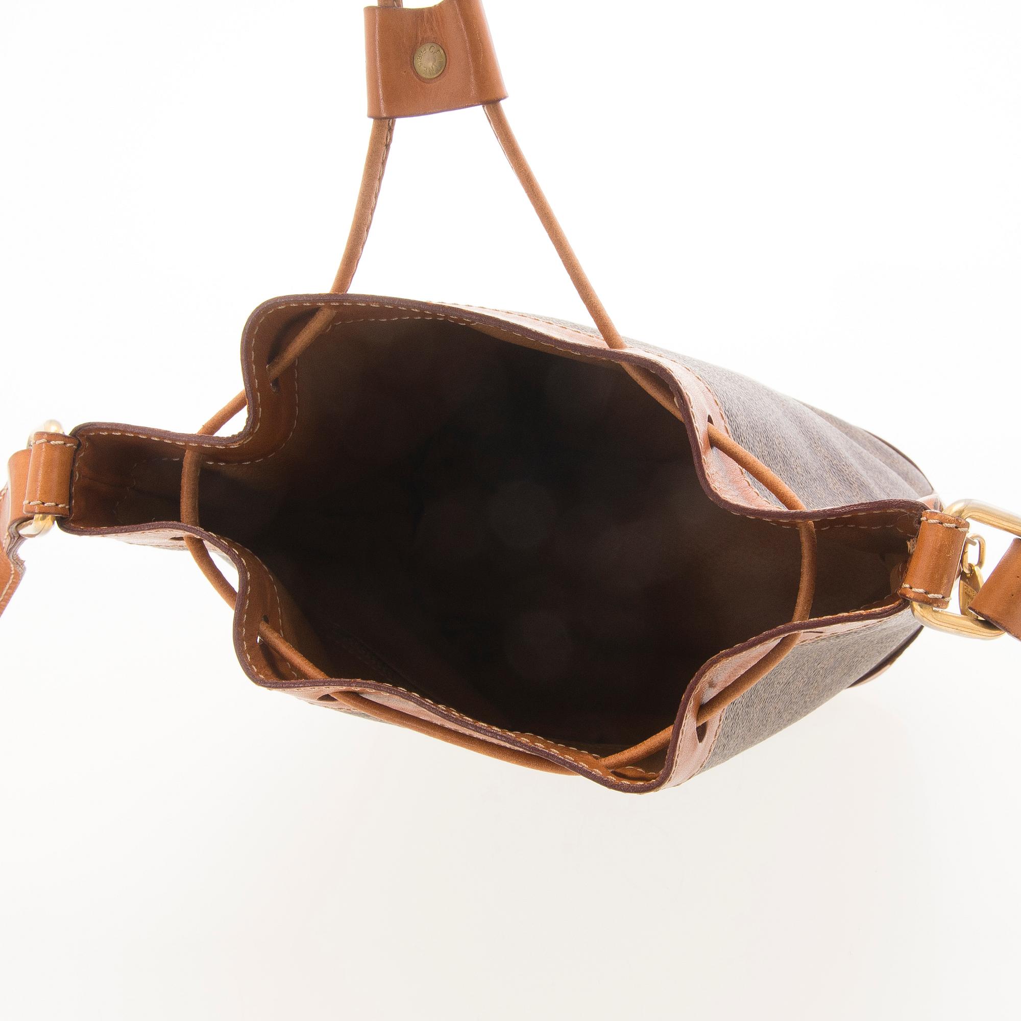 CÉLINE, "Macadam Bucket", LAUKKU.