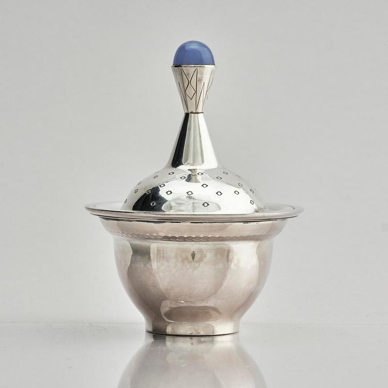 Birger Haglund, a sterling silver box with lid, Stockholm, Sweden 1952.
