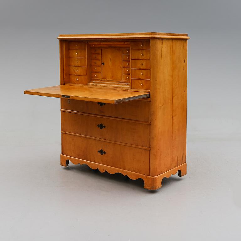 CHIFFONJÉ, 1800-talets andra hälft.