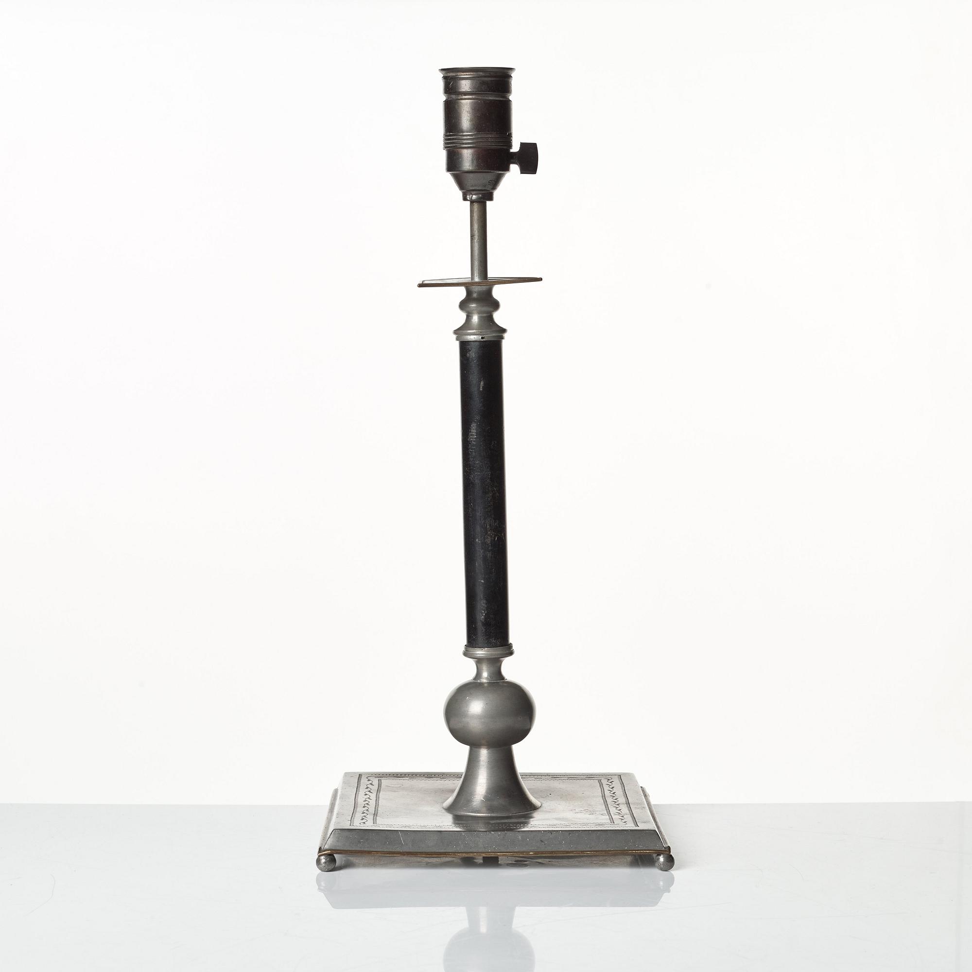 Estrid Ericson, bordslampa, modellnummer 461, Firma Svenskt tenn, Stockholm 1928.
