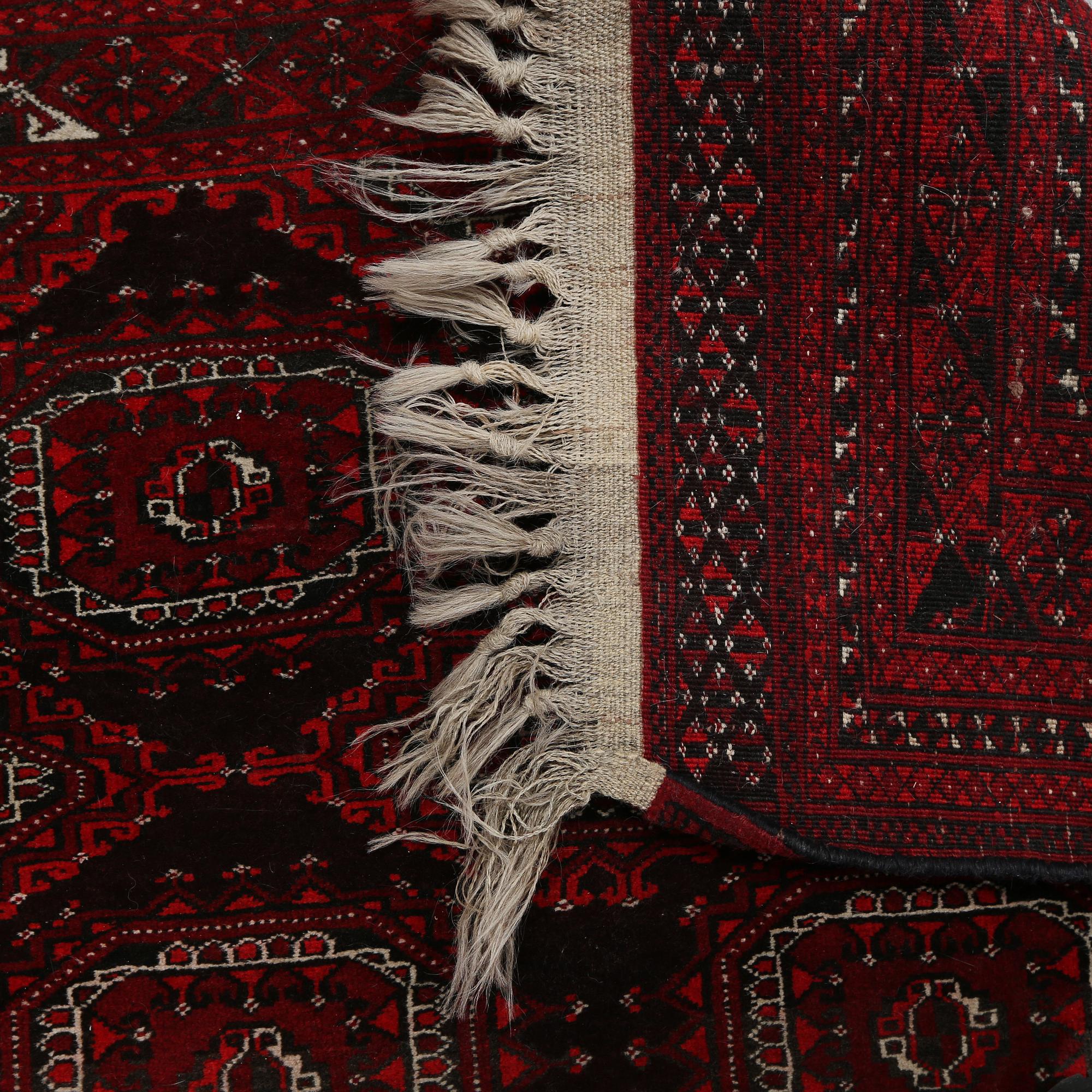 MATTA, old, orientalisk, 182 x 140 cm.