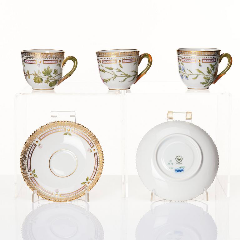 A set of 9 Royal Copenhagen 'Flora Danica' coffee cups with stands, Danmark, 20th Century.