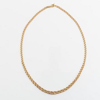 18K gold necklace.