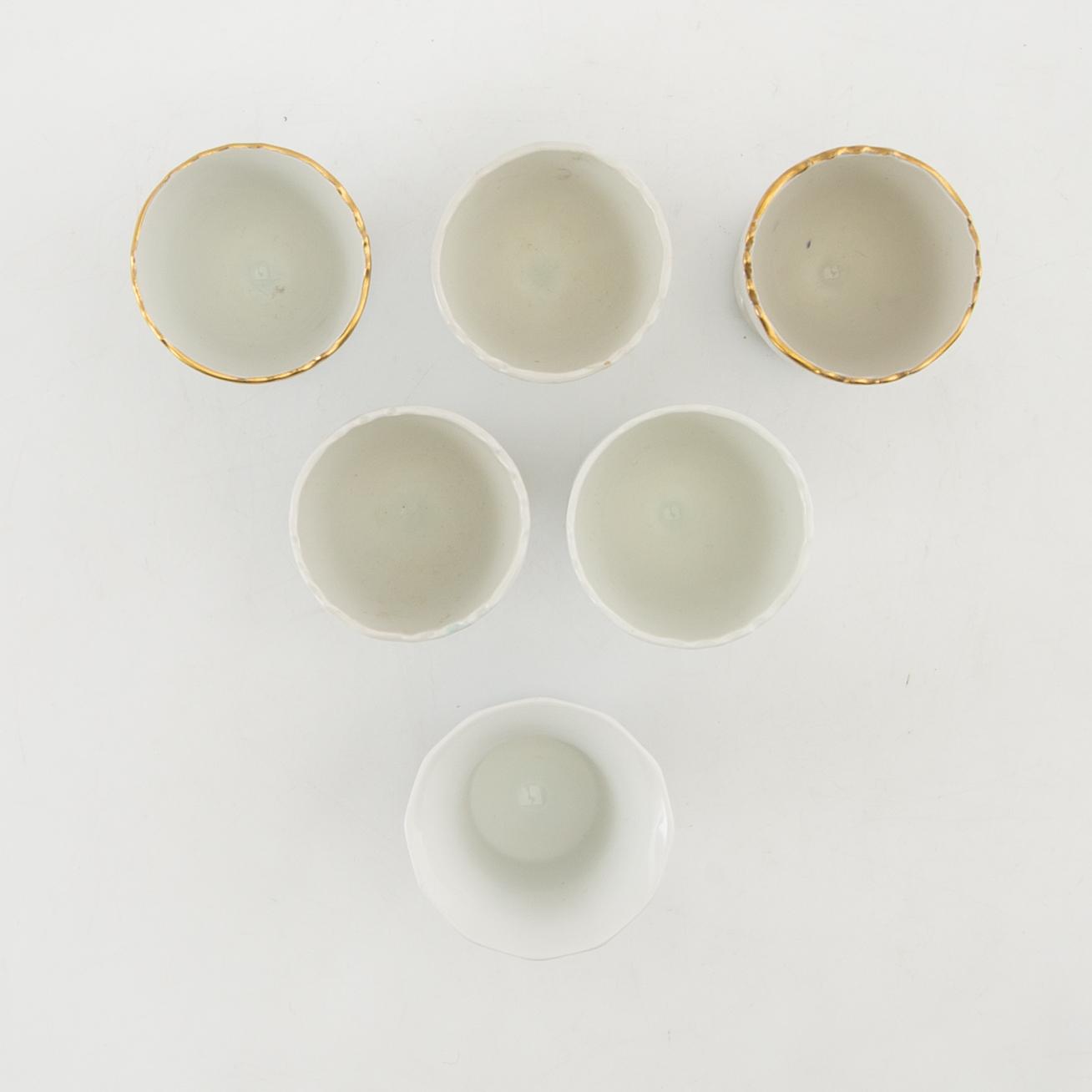 Service approximately 140 pieces "Blue Flower" Royal Copenhagen Denmark 20th century porcelain.