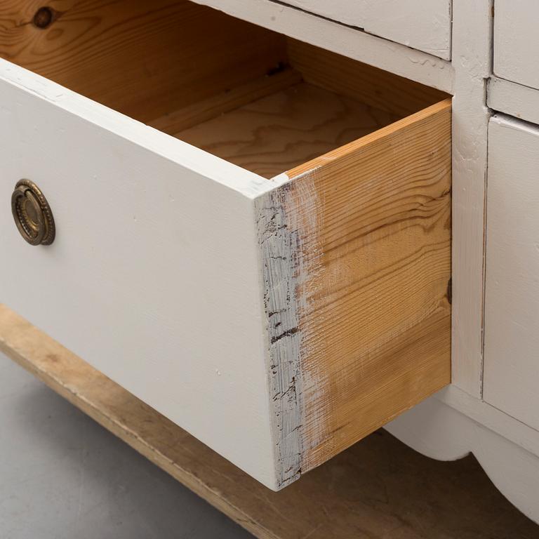 KLÄDSKÅP, 1900-talets början.