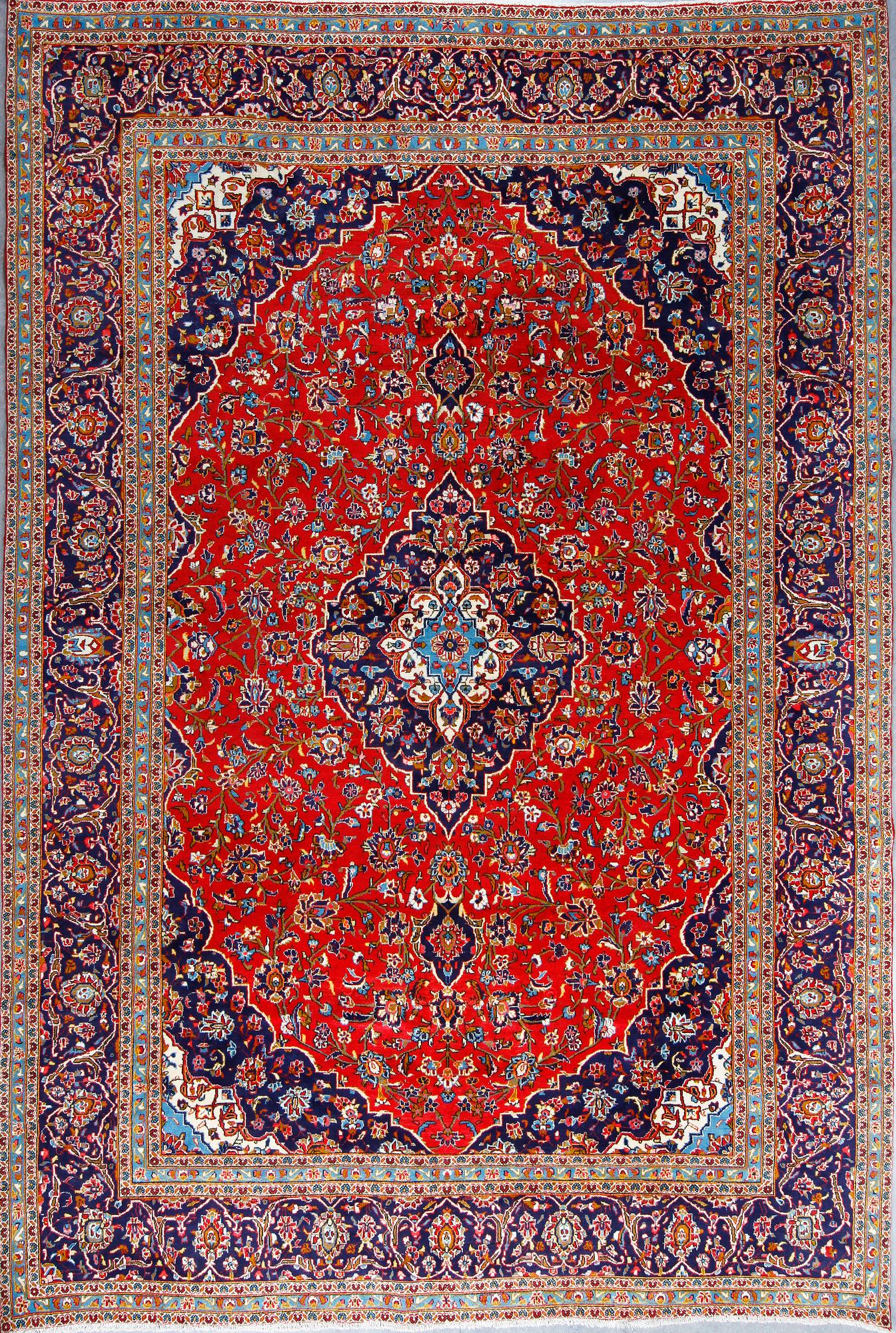 MATTA, Keshan, ca 398x293 cm.