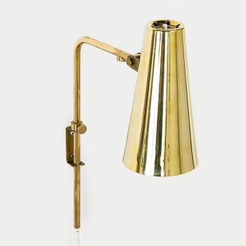 Paavo Tynell, a brass wall light model 9459, Idman, Finland 1960s.