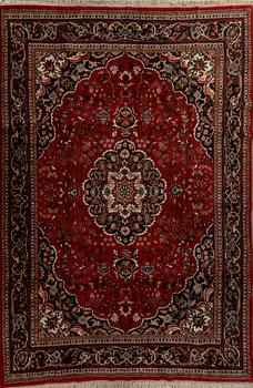 An old Isfahan ca 355 x 246 cm.