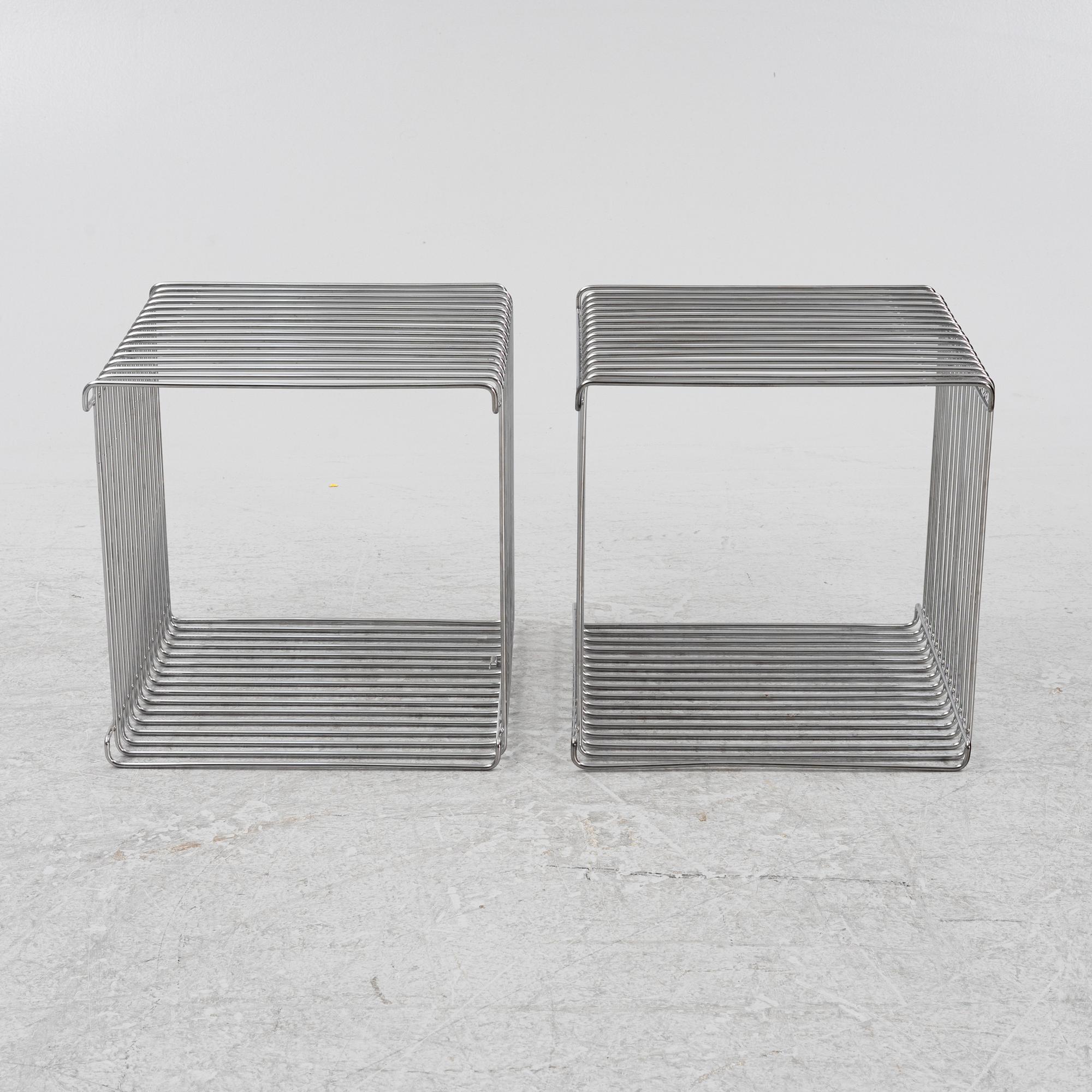 Verner Panton, hyllor/sängbord, ett par, "Wire", Montana, Danmark.