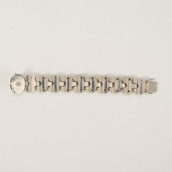 A Georg Jensen sterling bracelet, Copenhagen 1945-77.