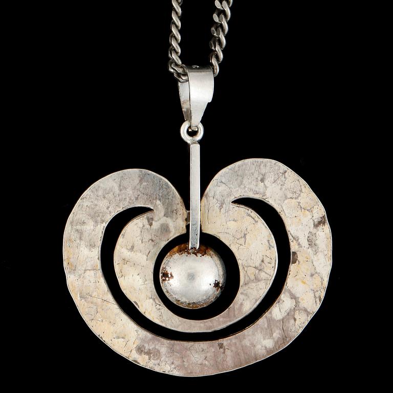 HÄNGSMYCKE, sterlingsilver, "Omena" (Äpple). Tapio Wirkkala, finland, saknar årsstämpel.