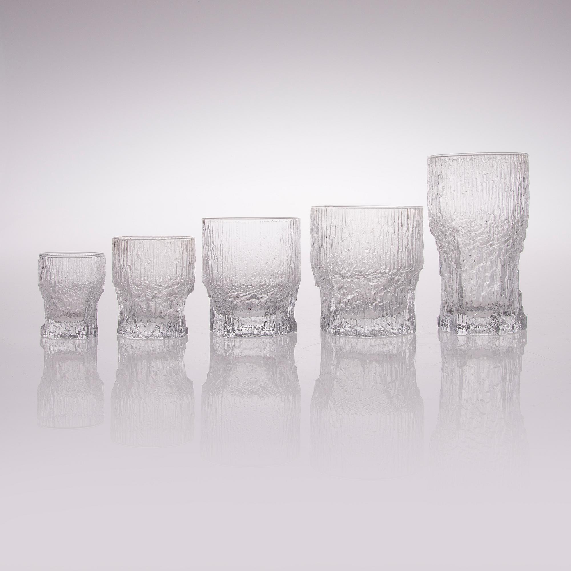 A Set of 20 Aslak Glasses by Iittala 1970-88.