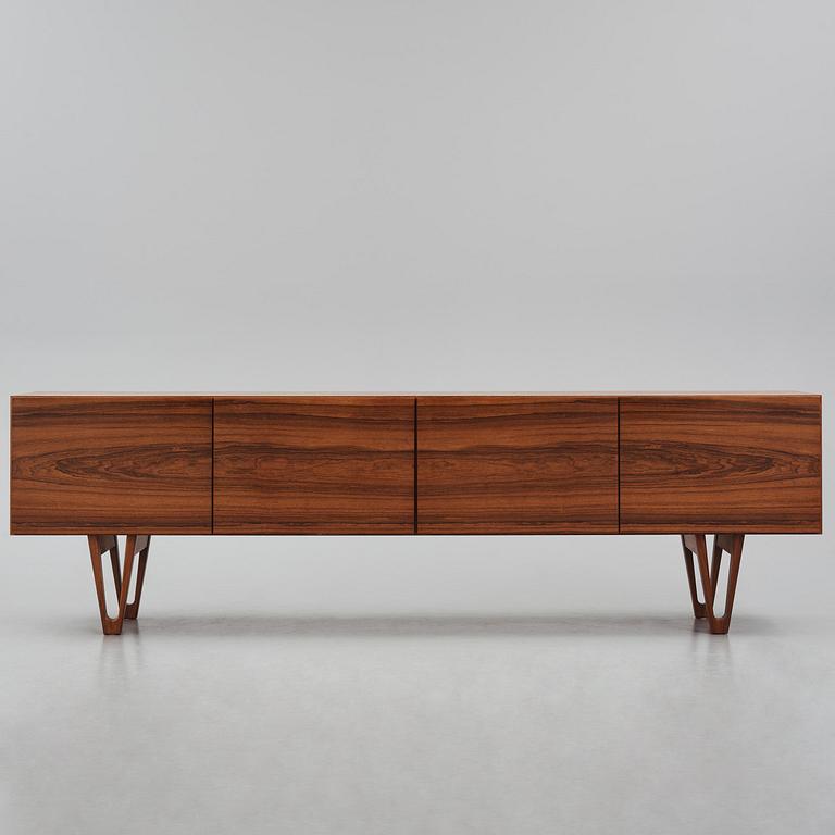 Ib Kofod-Larsen, a rosewood veneered sideboard model "501" from the "Ib 500" series, Seffle Möbelfabrik, Sweden, 1960s.