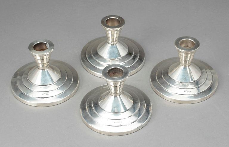 LJUSSTAKAR 4 st, sterlingsilver, Walker and Hall, Art Deco, England, 1930/40-tal.