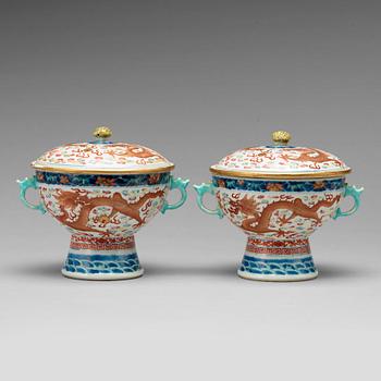 782. A pair of warmer pots with cover and liners, Qing dynasty, Guangxu (1875-1908).