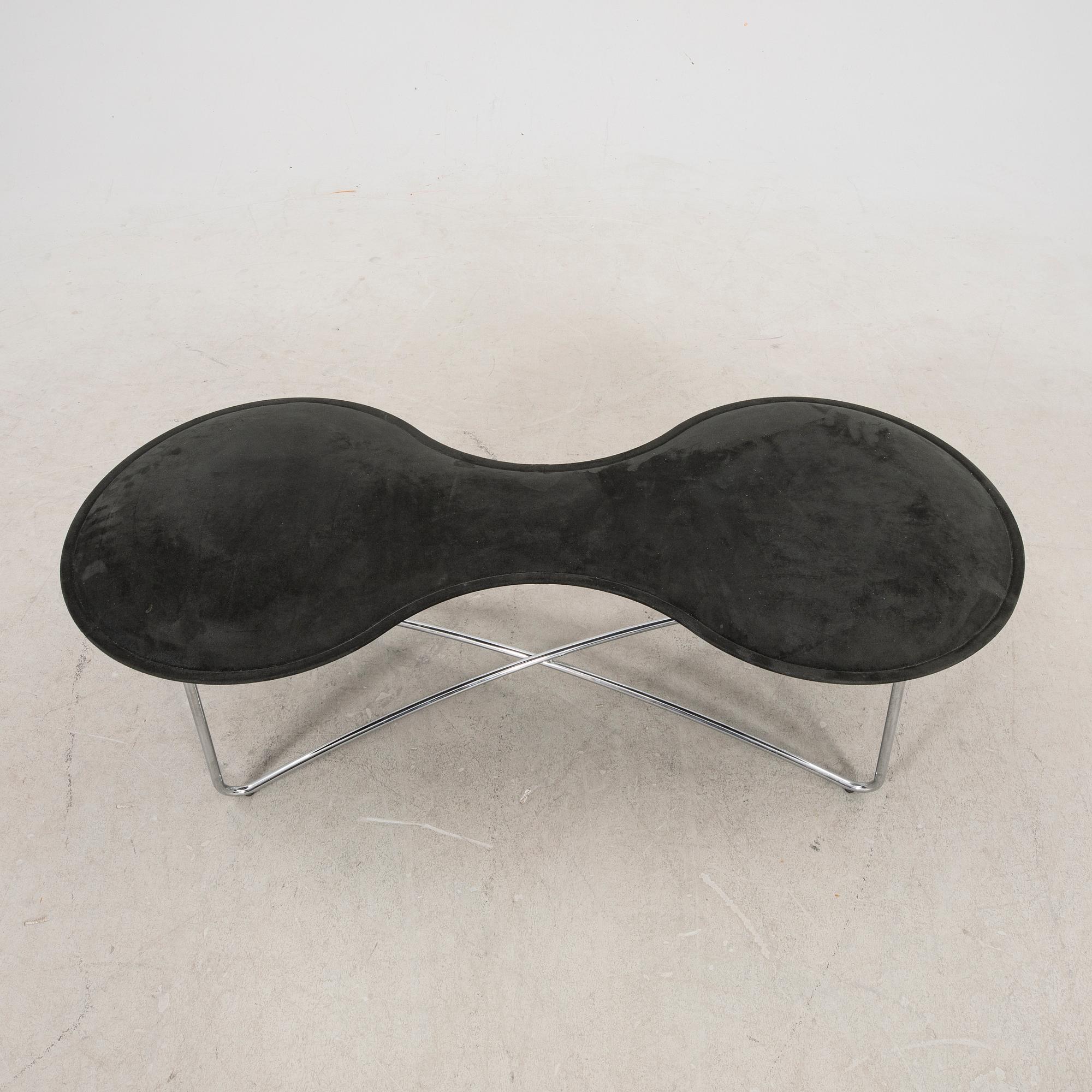 Tomoyuki Matsuoka, stool Blå Station, 2007.