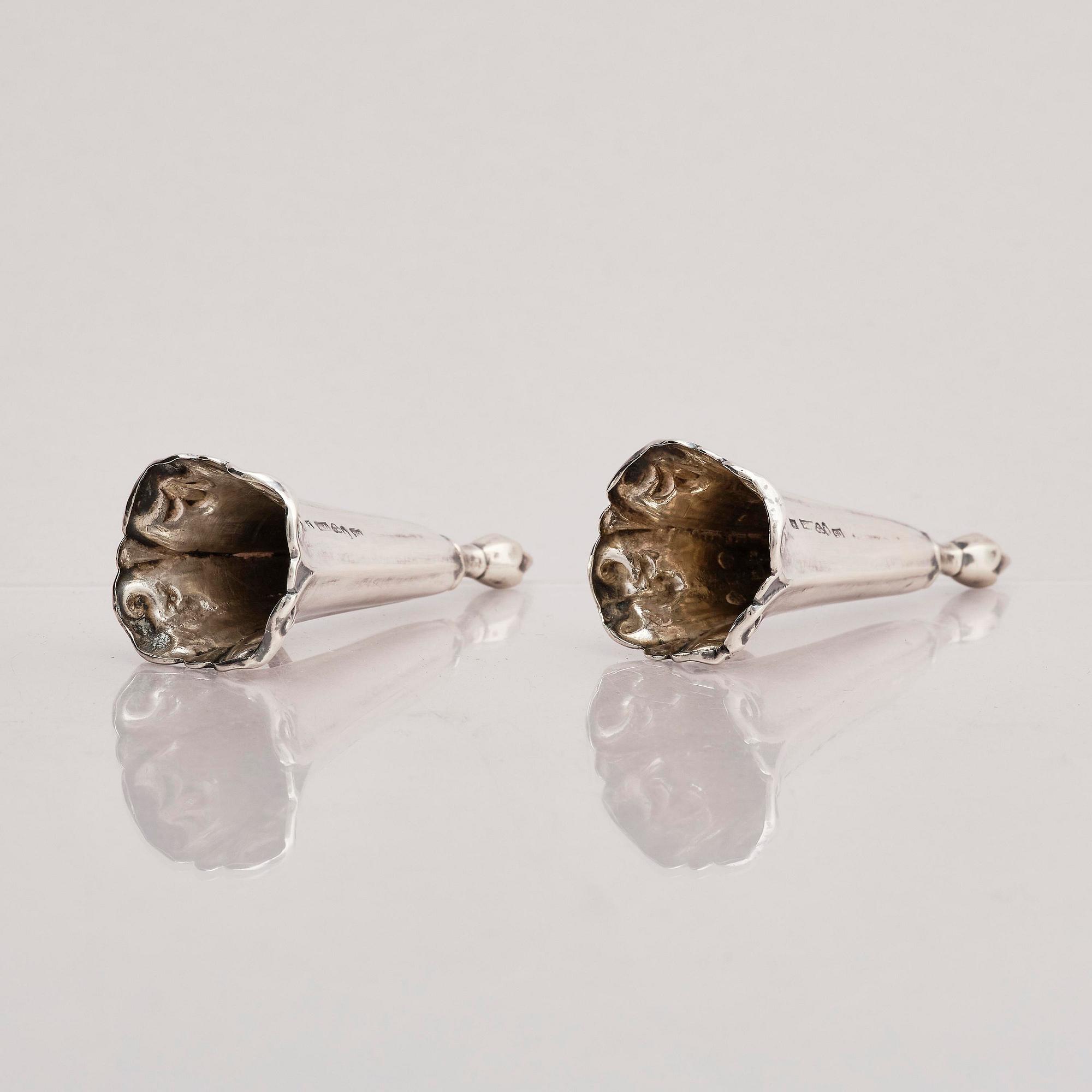 Gustaf Möllenborg, nattljusstakar, ett par, silver, Stockholm 1857.