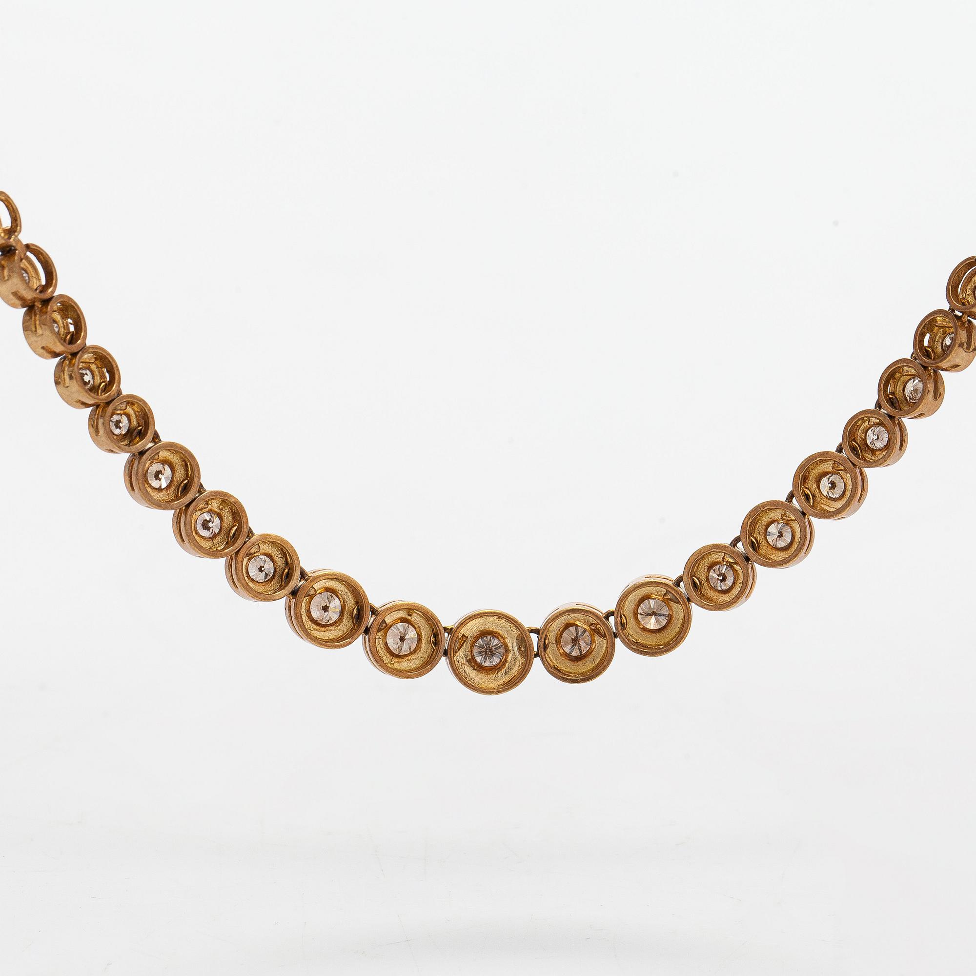 Collier, briljantslipade diamanter, 18K guld.