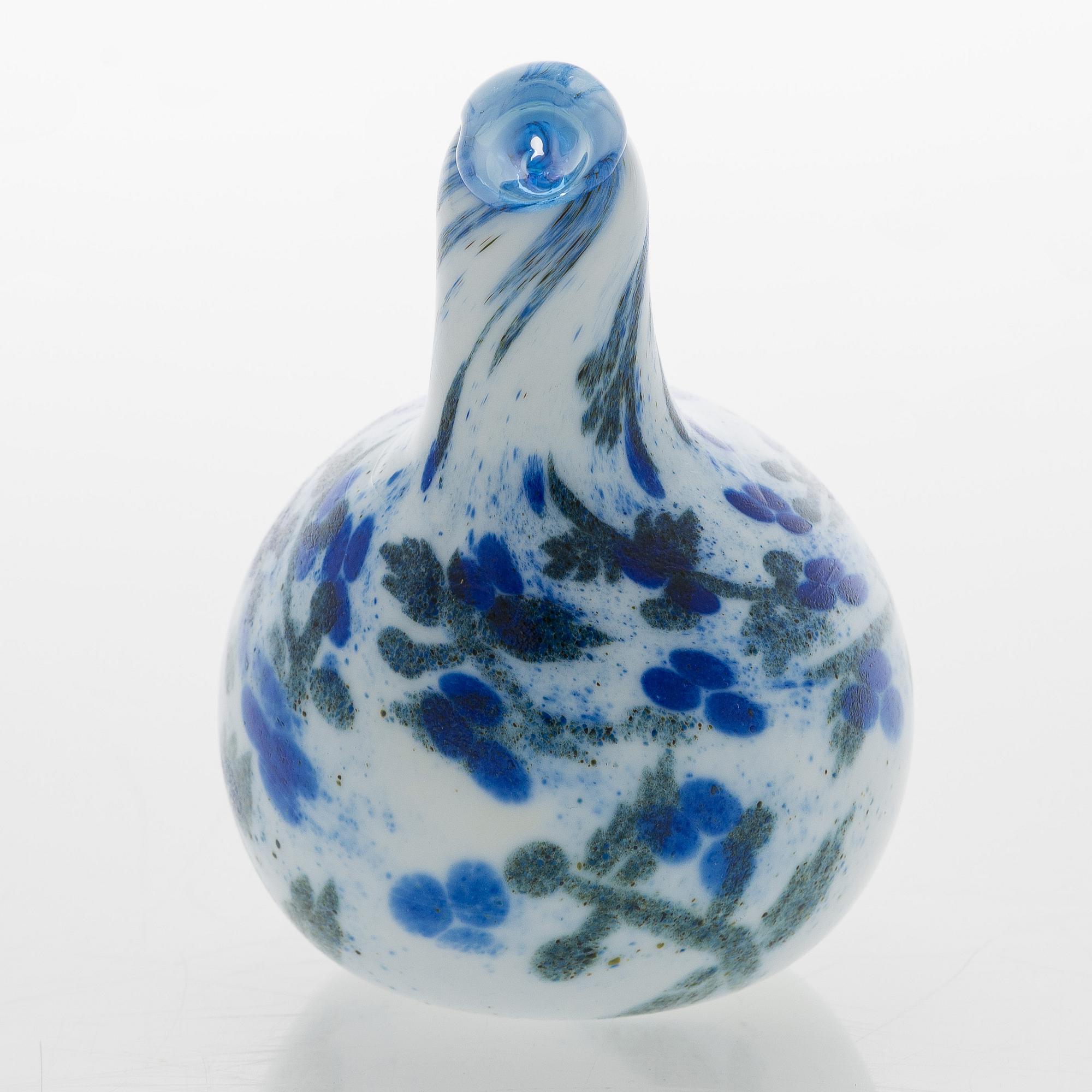 Oiva Toikka, An anniversary bird 2007, 'Dove', signed O. Toikka Nuutajärvi 616/1917.