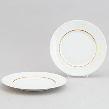 Louise Adelborg, Mat, kaffe- och teservis, Porslin, 110 delar, "Swedish Grace"/"Nationalservisen", Rörstrand.
