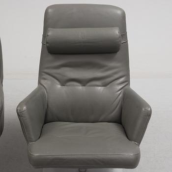 A pair of "Spider Roto" easy chairs, Kenneth Bergenblad by Dux.