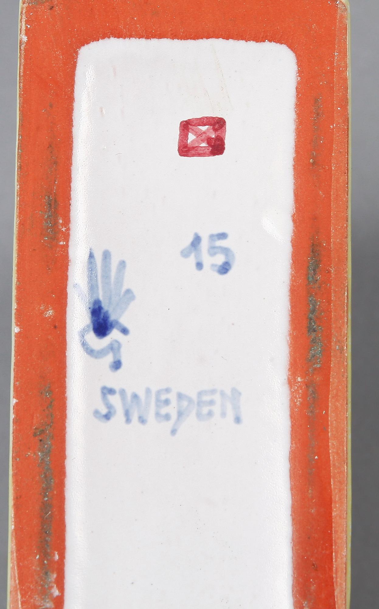 FLASKA med LOCK, fajans, Stig Lindberg, Gustavsberg, 1940-tal, II:sortering. Fajansmålare: Franca Pugno.