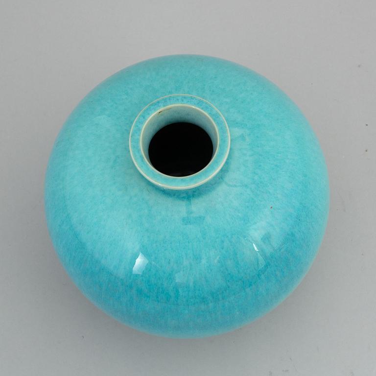 A Berndt Friberg stoneware vase, Gustavsberg Studio 1972.