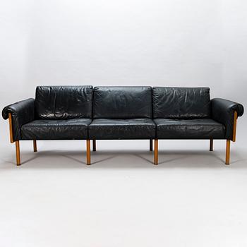 YRJÖ KUKKAPURO, a late 1970s 'Ateljee' sofa manufactured by Haimi.