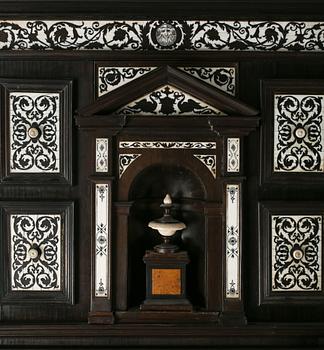 KABINETTSKÅP, barockstil, sent 1800-tal.