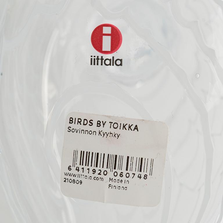 Oiva Toikka, A set of three glass birds, signed O. Toikka Iittala, Finland.