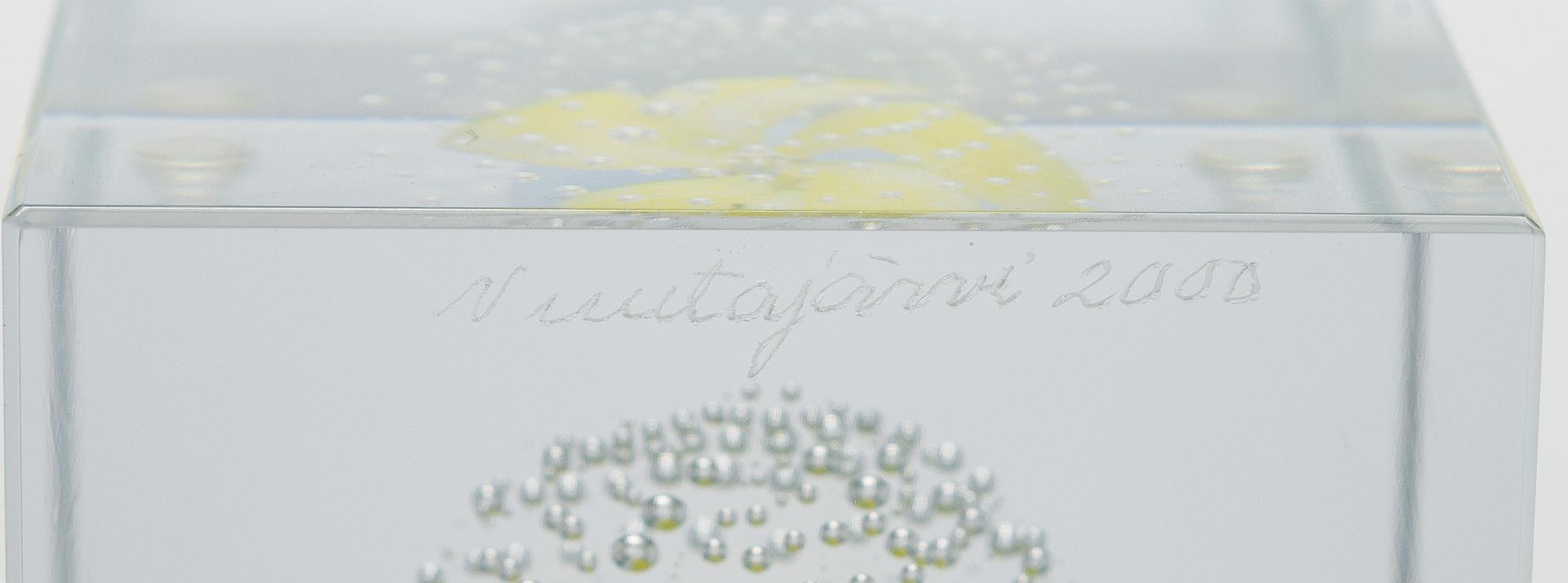 Oiva Toikka, vuosikuutio 2000, signeerattu Oiva Toikka Nuutajärvi 2000, 922/2000.