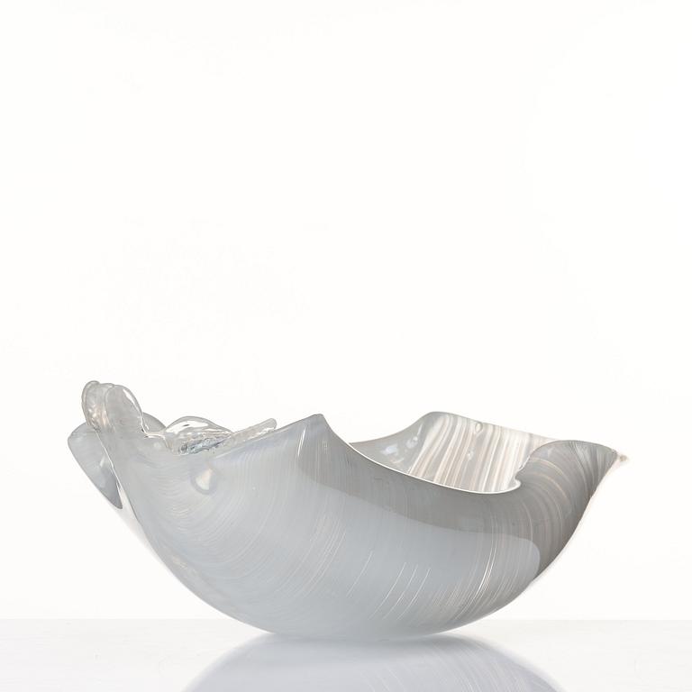 Tyra Lundgren, a leaf-shaped iridescent zanfirici bowl, Venini, Murano, Italy post 1938.