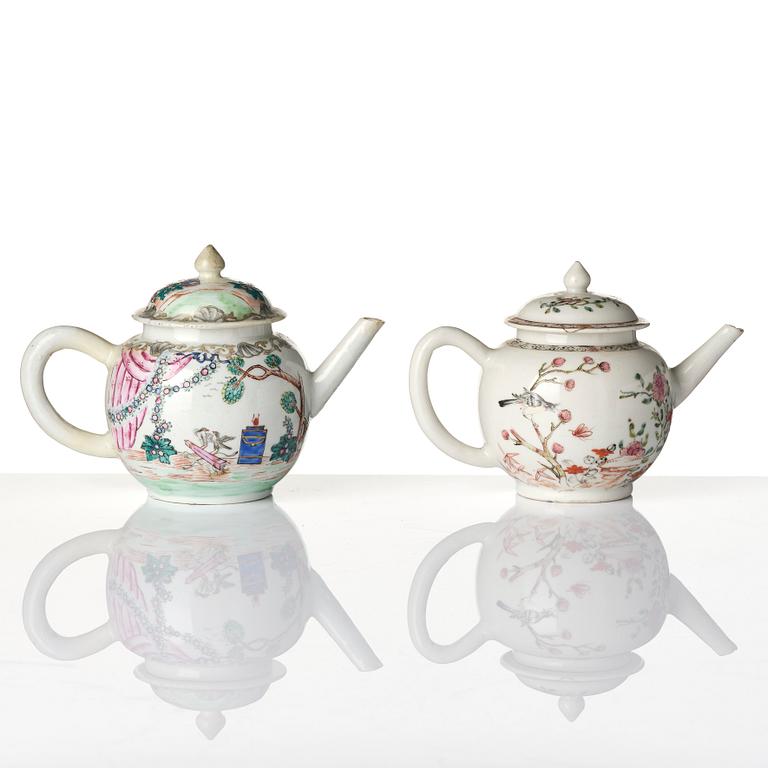 Two famille rose tea pots with covers, Qing dynasty, 18th century.