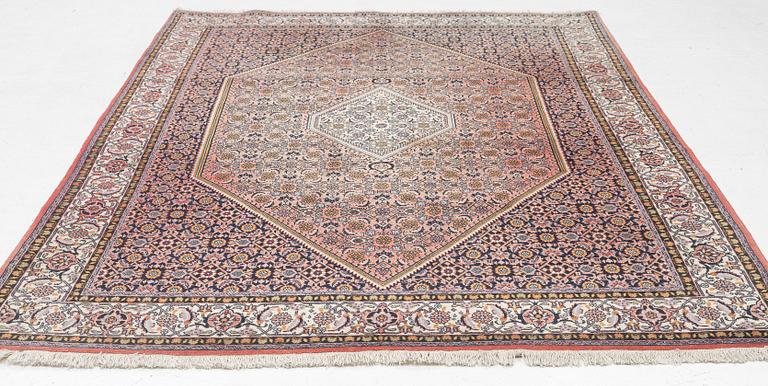 A Bidjar rug, c. 245 x 170 cm.