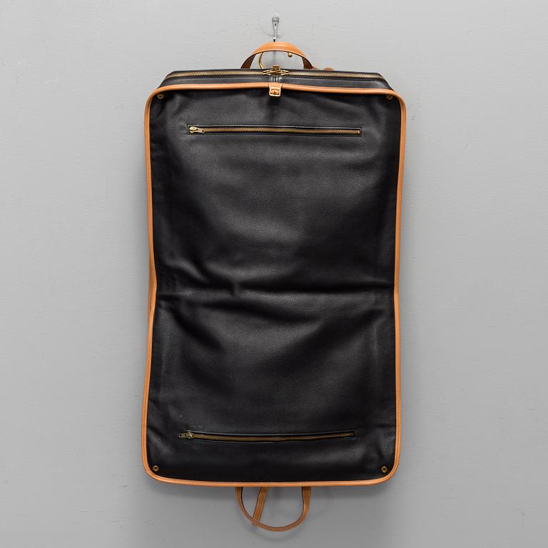 Hermès  Evergrain Garment Bag.